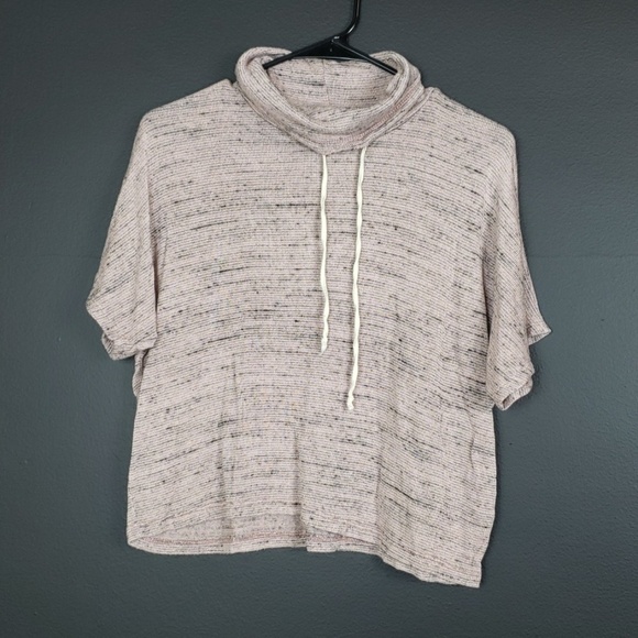 3/$15 Ginger G cowl neck light top size small - Picture 1 of 5